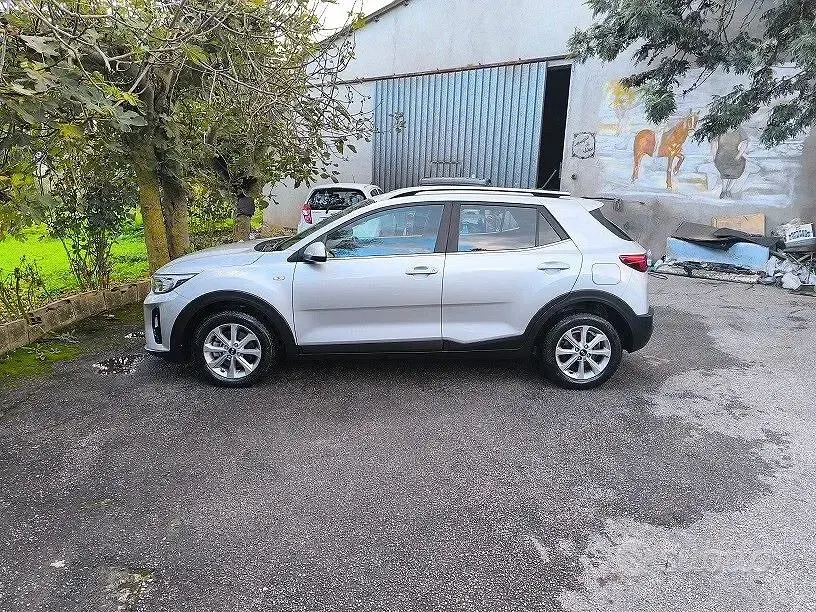 Usata Kia Stonic Style 110 CV (80 kW) 2017 Grigio SUV
