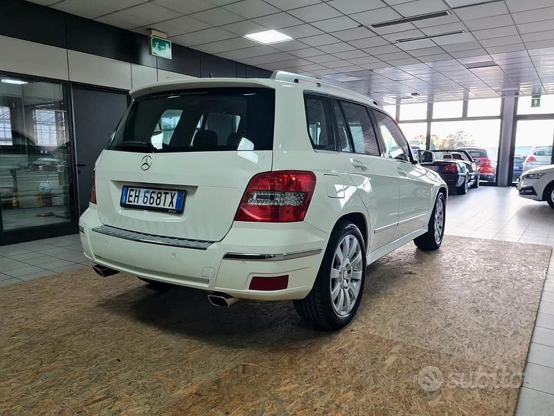 Usata Mercedes GLK250 204 CV (150 kW) 2011 Bianco SUV