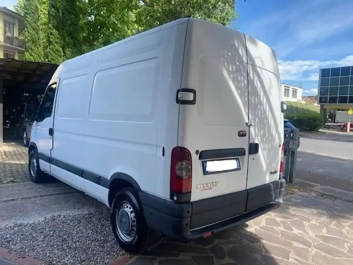 Usata Renault Master 114 CV (83 kW) 2006 Bianco Furgone