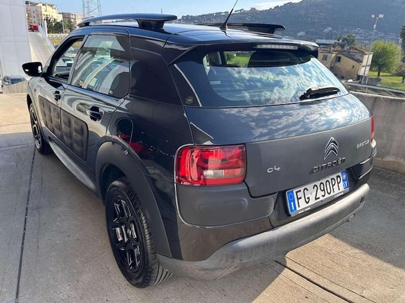 Usata Citroën C4 Feel 99 CV (72 kW) 2016 Nero SUV