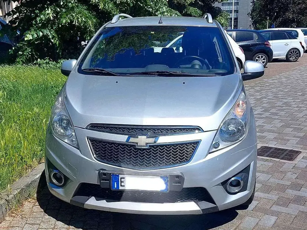 Usata Chevrolet Spark LT 82 CV (60 kW) 2011 Argento Utilitaria
