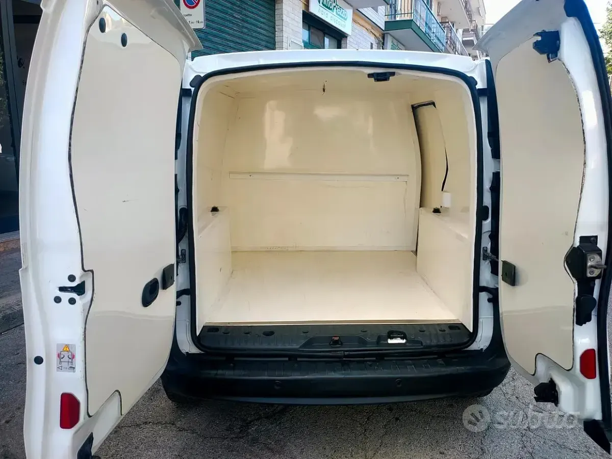 Usata Renault Kangoo LIMITED 90 CV (66 kW) 2018 Other Monovolume