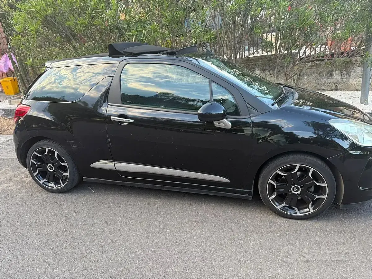 Usata Citroën DS3 Cabriolet 82 CV (60 kW) 2014 Nero Cabrio