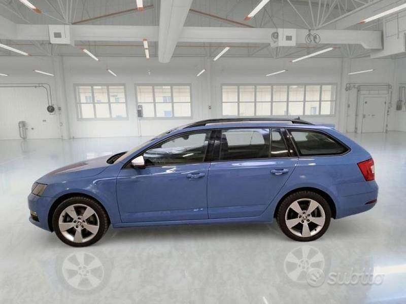 Usata Skoda Octavia Ambition 185 CV (136 kW) 2020 Blu/azzurro Station wagon