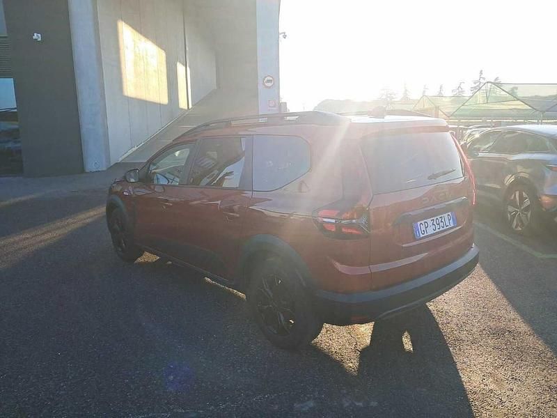 Usado Dacia Jogger Extreme 100 CV (73 kW) 2023 Naranja Monovolumen