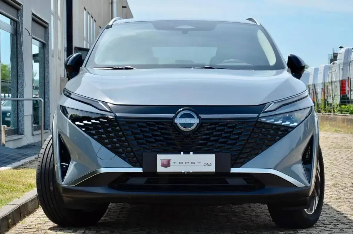 Usata Nissan Qashqai N-Connecta 205 CV (150 kW) 2026 Grigio SUV