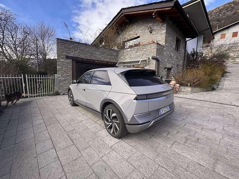 Usata Hyundai Ioniq 225 kW (306 CV) 2022 Utilitaria