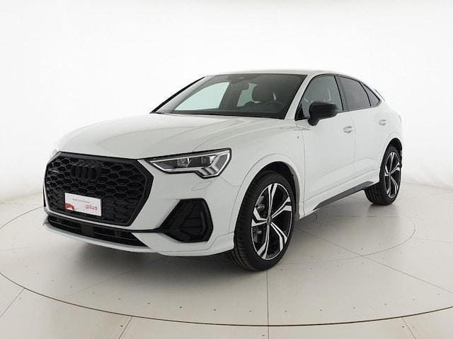 Usata Audi Q3 Sportback Ambiente 200 CV (147 kW) 2022 Bianco ghiaccio metallizzato SUV