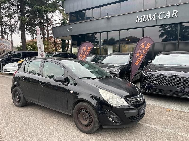 Usata Opel Corsa 86 CV (63 kW) 2011 Nero Berlina