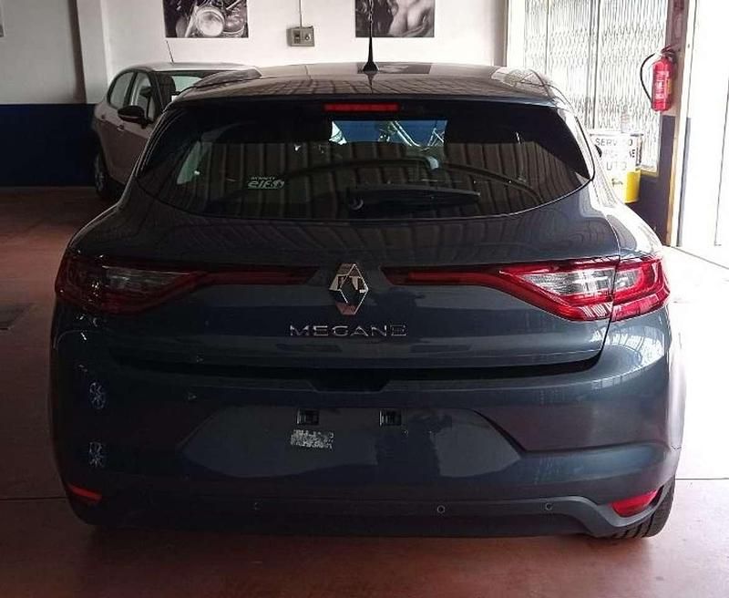 Usata Renault Mégane IV Life 116 CV (85 kW) 2019 Grigio Berlina