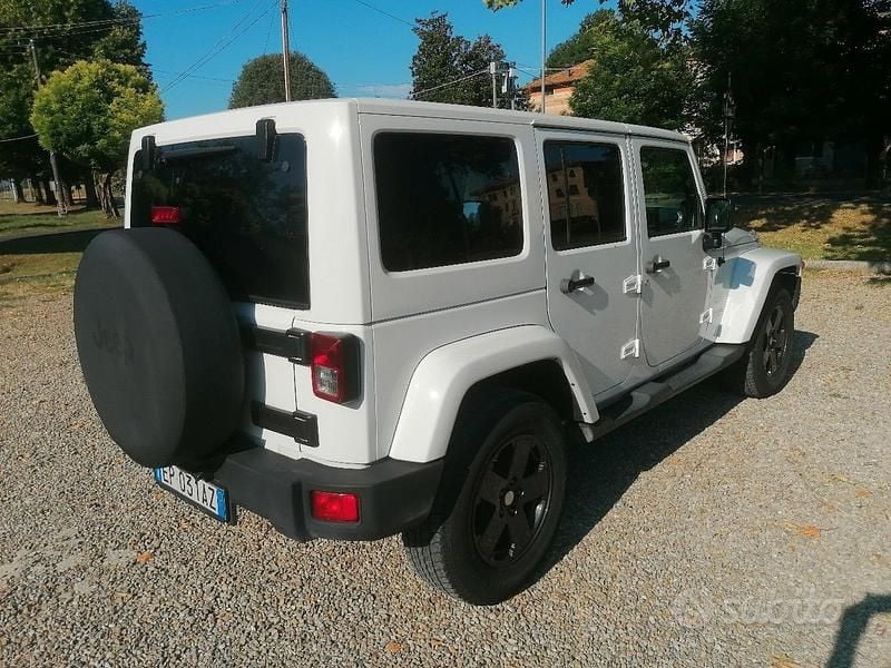 Usata Jeep Wrangler Sahara 200 CV (147 kW) 2012 Bianco SUV