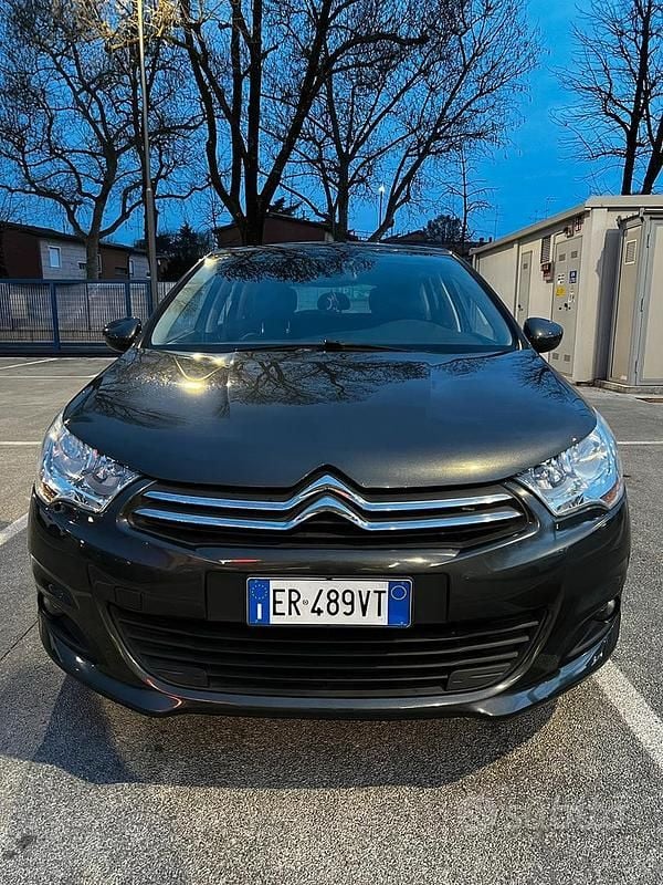 Usata Citroën C4 90 CV (66 kW) 2013 Grigio Berlina