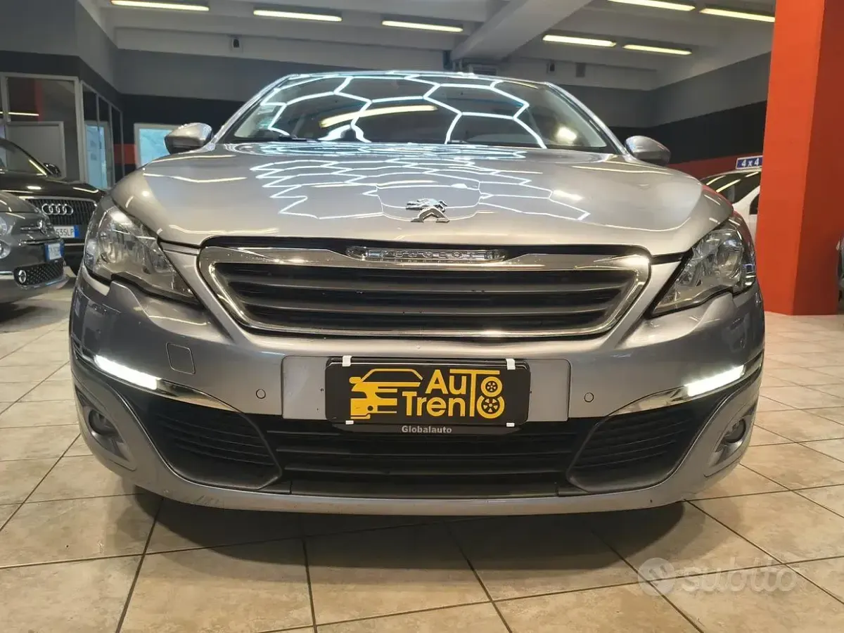 Occasion Peugeot 308 Allure 120 ch (88 kW) 2015 Gris Break