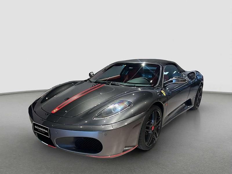 Usata Ferrari F430 489 CV (359 kW) 2007 Grigio silverstone Cabrio