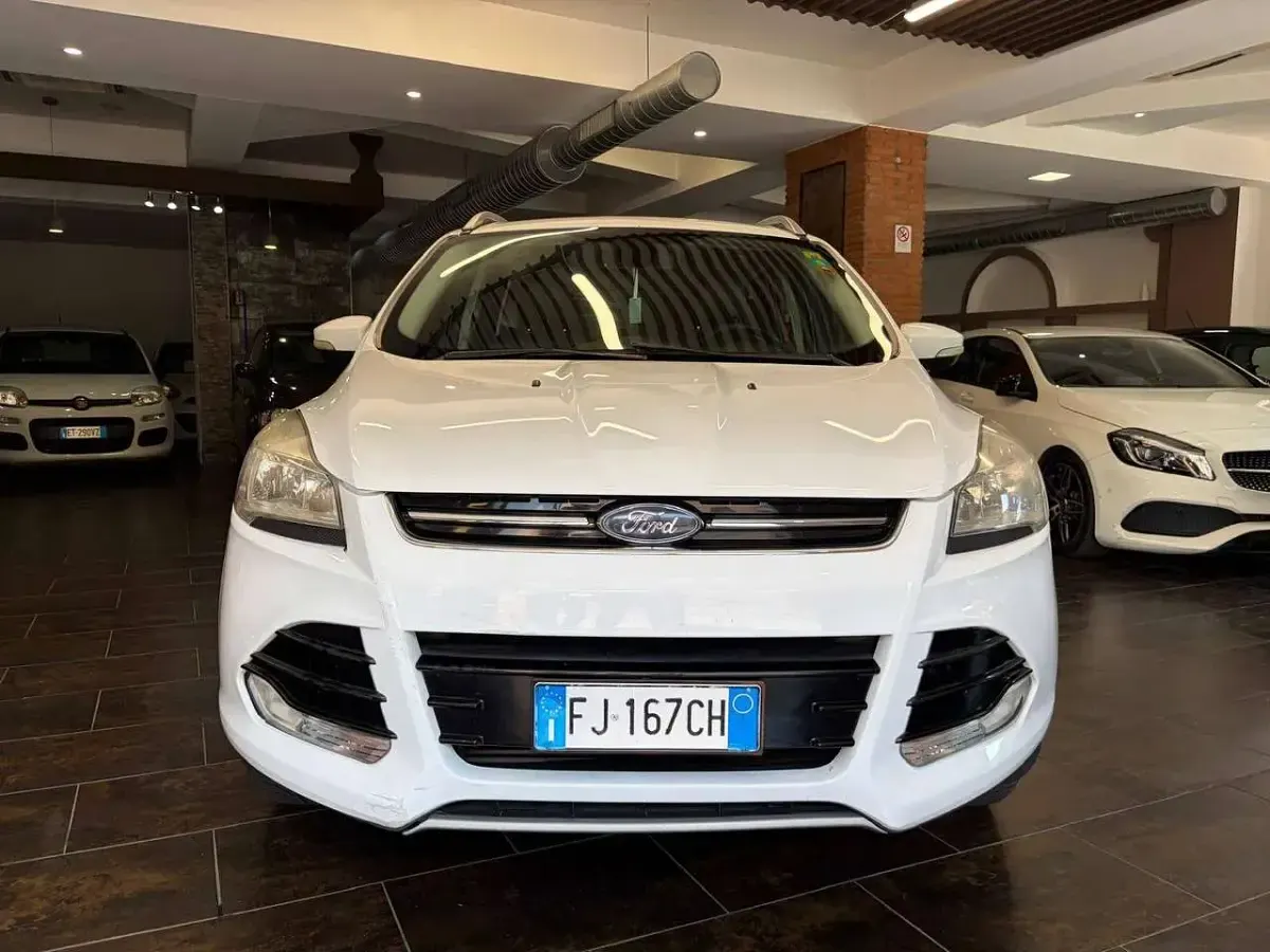 Usata Ford Kuga Titanium 150 CV (110 kW) 2015 Bianco SUV