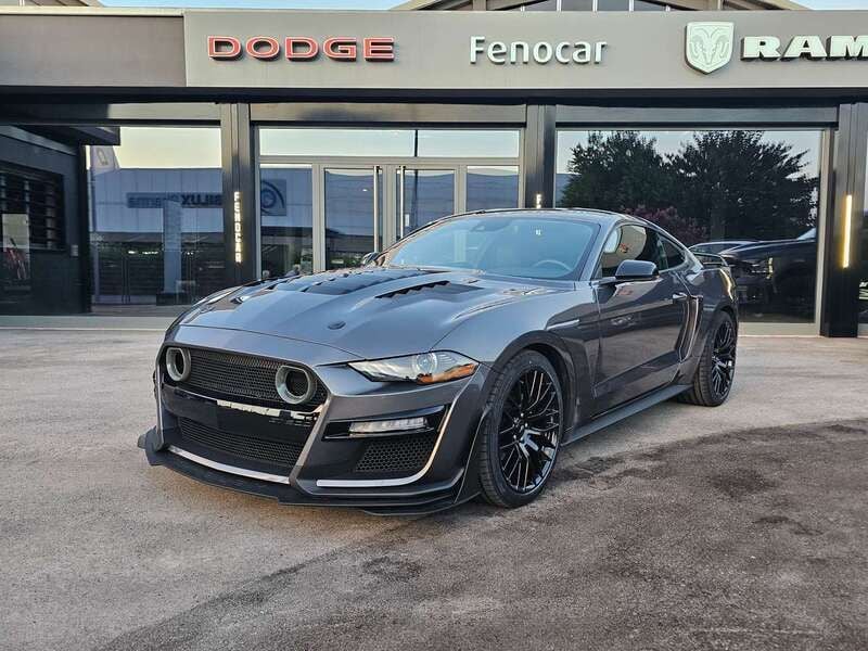 Grigio scuro metallizzato Usata 2021 Ford Mustang Fastback Coupé | 36.900 € (Buon prezzo) - Immagine 1/4