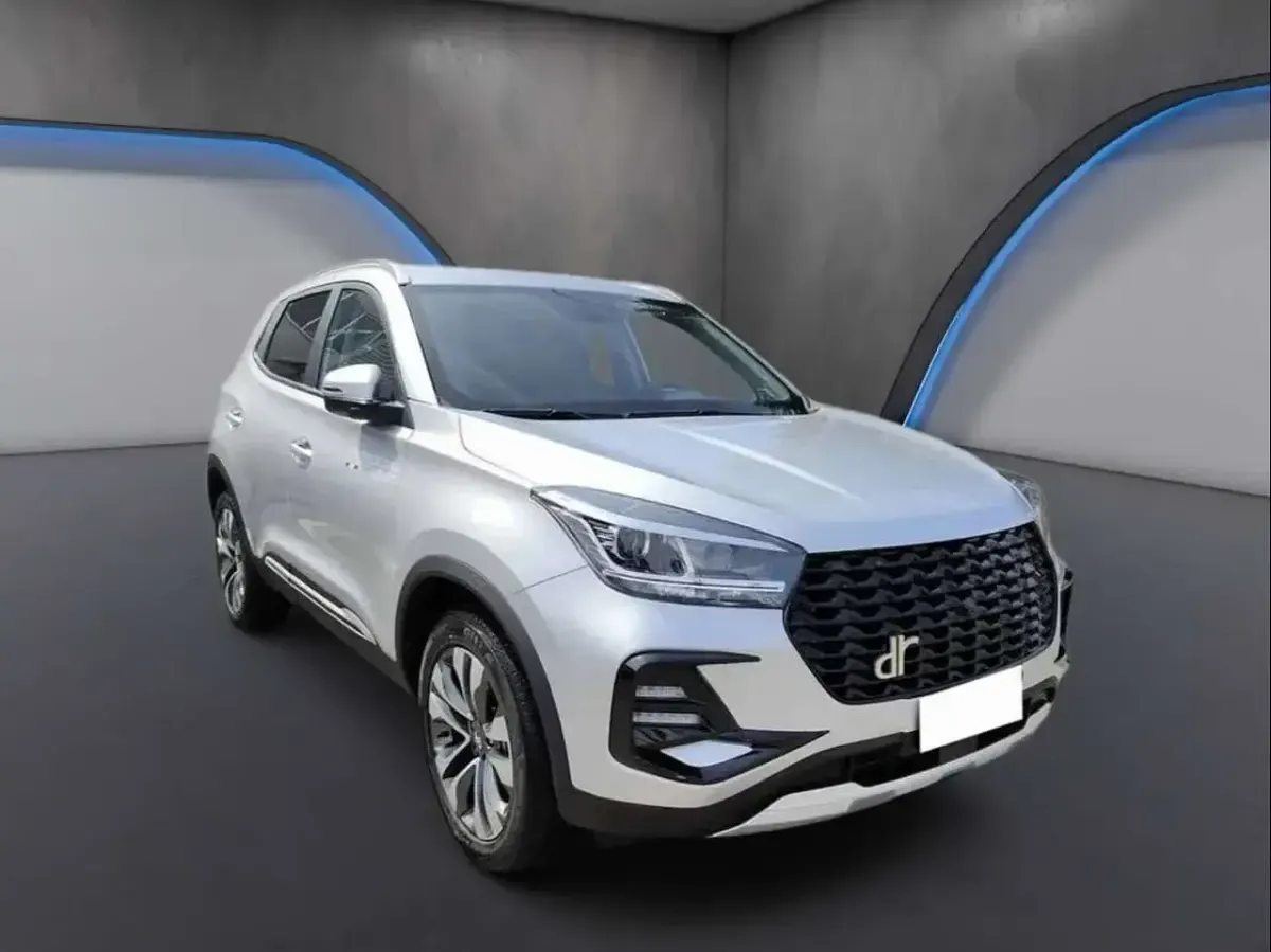 Usata DR DR 5.0 155 CV (114 kW) 2023 Argento SUV