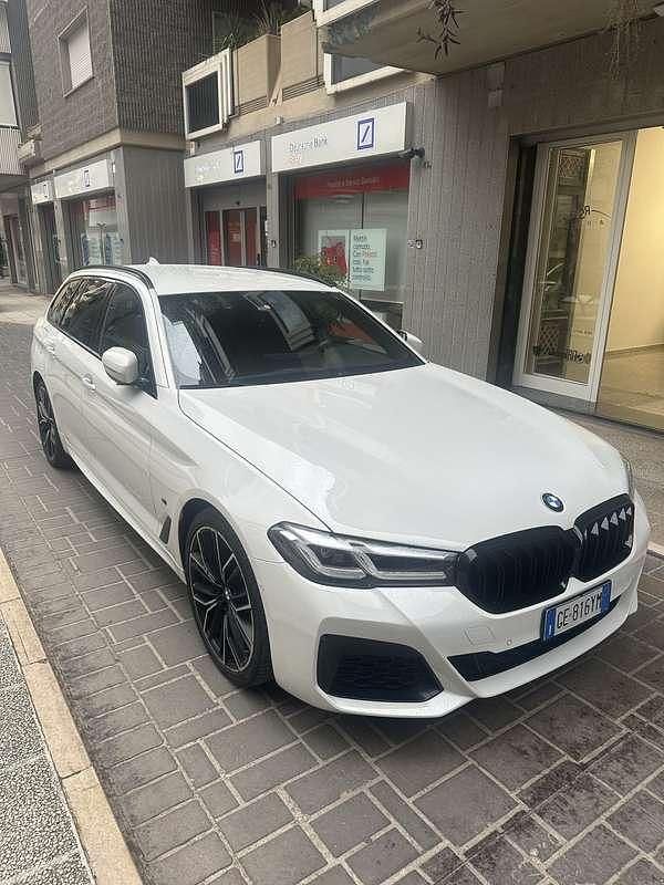 Usata BMW 530 M Sport 249 CV (183 kW) 2021 Bianco Station wagon