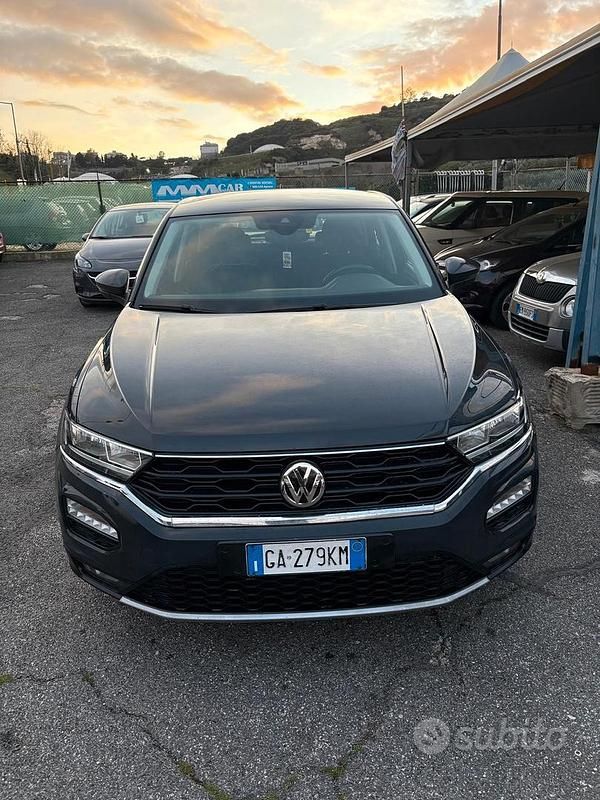 Usata VW T-Roc Advance 116 CV (85 kW) 2020 Grigio SUV