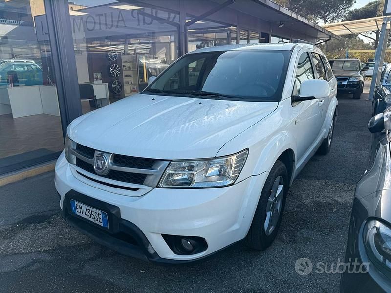 Usata Fiat Freemont Lounge 170 CV (125 kW) 2012 Argento SUV