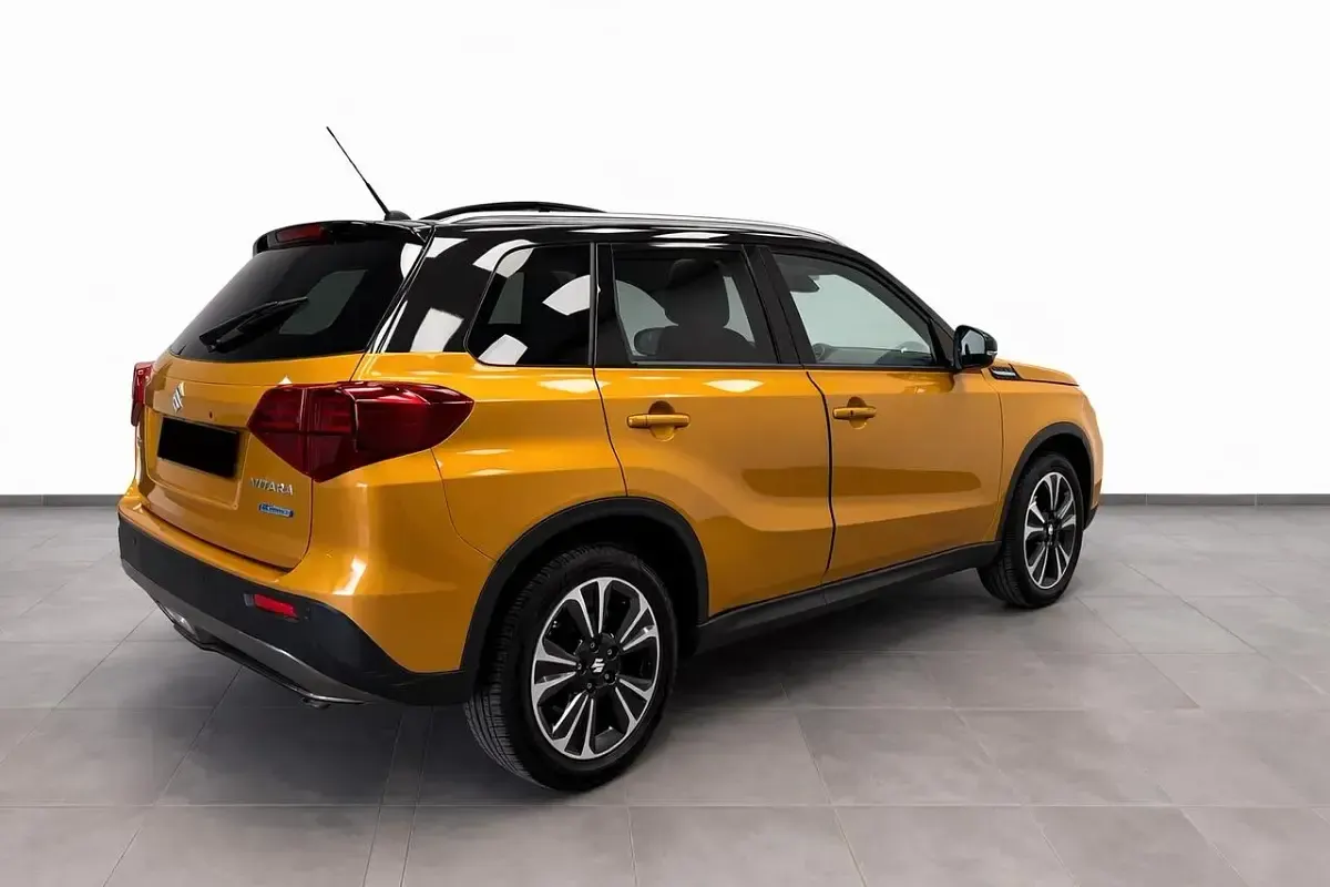 Usata Suzuki Vitara 129 CV (94 kW) 2020 Giallo SUV