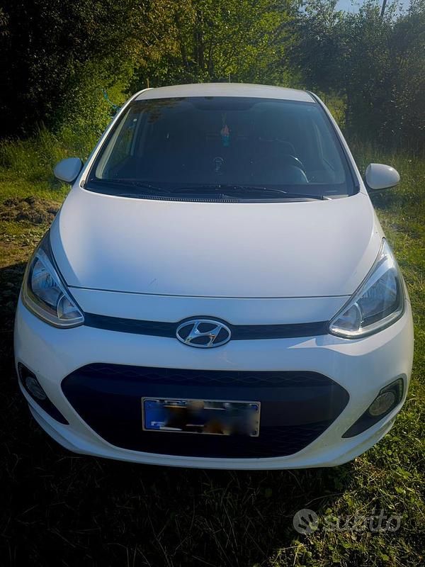 Usata Hyundai i10 69 CV (50 kW) 2016 Bianco Utilitaria