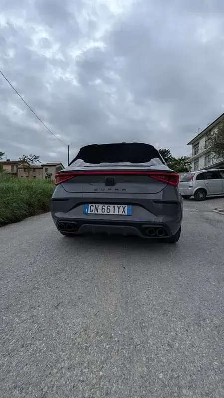 Usata Cupra Leon 150 CV (110 kW) 2023 Berlina