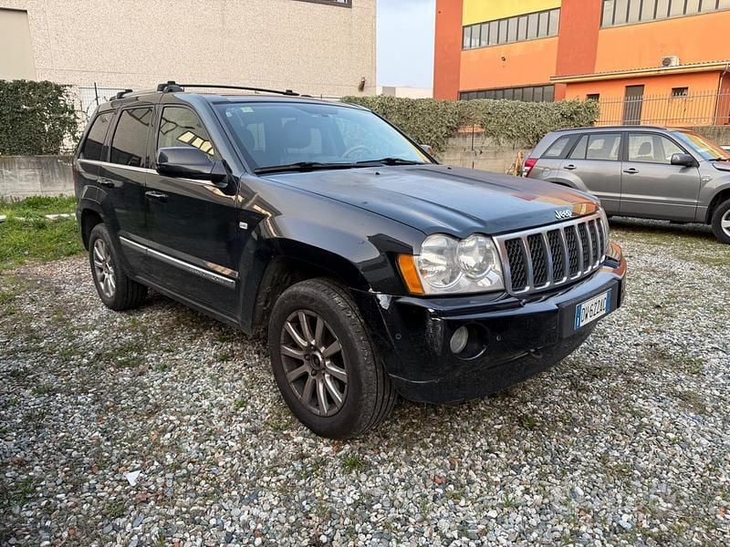 Usata Jeep Grand Cherokee Overland 218 CV (160 kW) 2009 Nero SUV