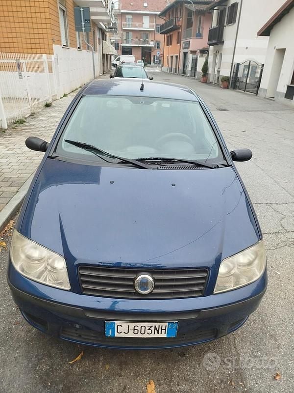 Usata Fiat Punto 2003 Blu Utilitaria