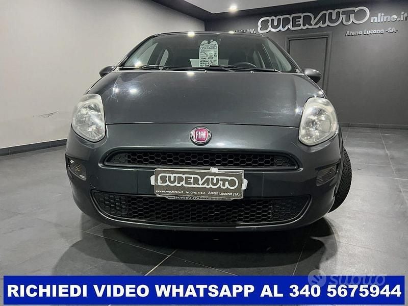 Usata Fiat Punto Lounge 95 CV (69 kW) 2019 Grigio scuro Berlina