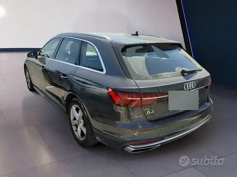 Usata Audi A4 Ambiente 136 CV (100 kW) 2024 Grigio Berlina