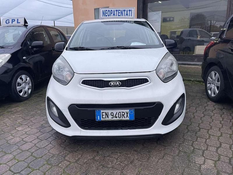 Usata Kia Rio 75 CV (55 kW) 2012 Other Berlina