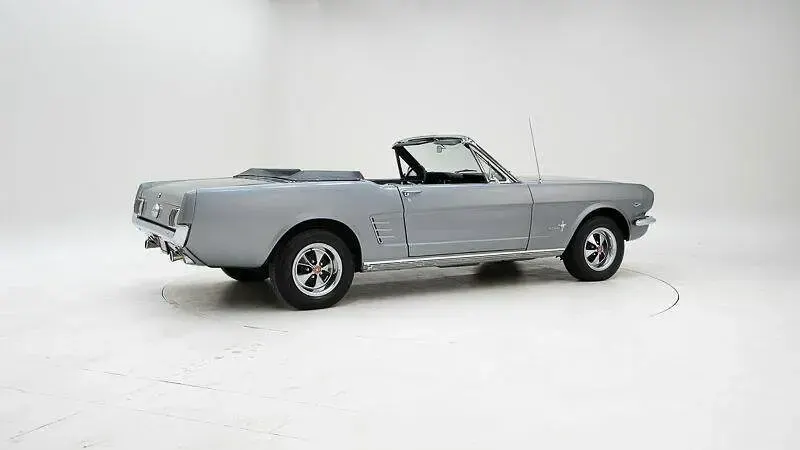 Usata Ford Mustang 324 CV (238 kW) 1966 Altri Cabrio