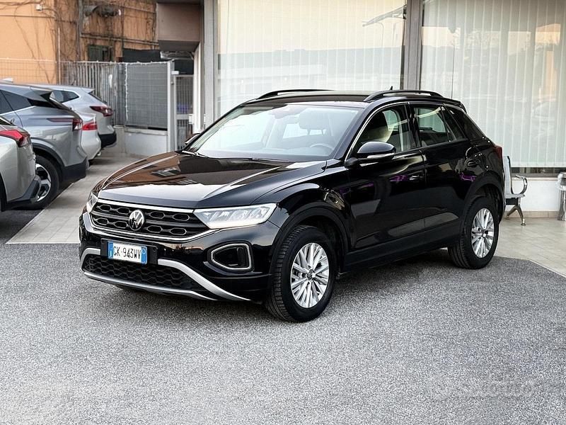 Usata VW T-Roc 110 CV (80 kW) 2022 Nero SUV