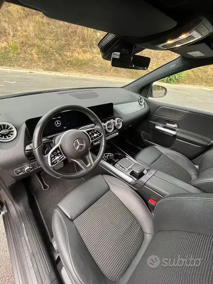 Usata Mercedes B180 116 CV (85 kW) 2022 Grigio Utilitaria