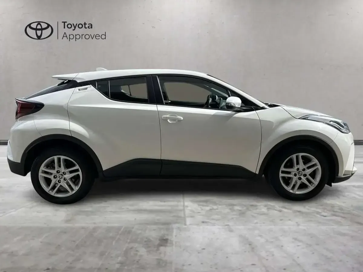 Usata Toyota C-HR Active 122 CV (89 kW) 2022 Other SUV