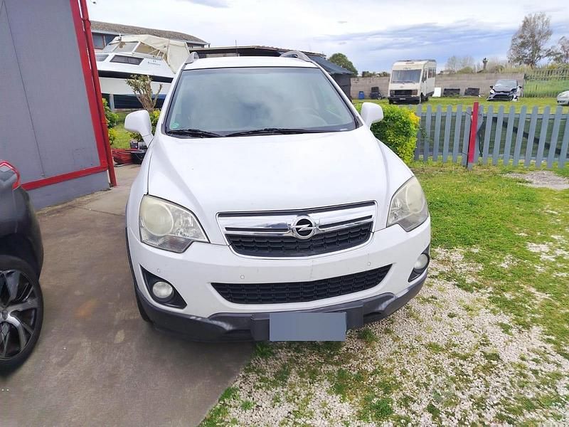 Usata Opel Antara Cosmo 163 CV (119 kW) 2011 Bianco SUV