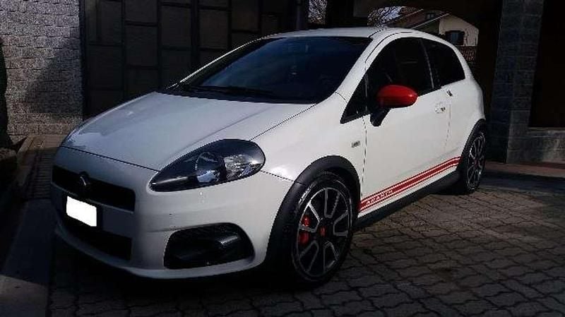 Usata Abarth Grande Punto 155 CV (114 kW) 2009 Bianco Utilitaria
