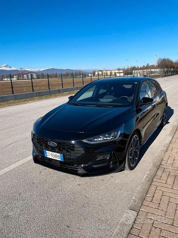 Usata Ford Focus ST-Line X 116 CV (85 kW) 2024 Nero Berlina