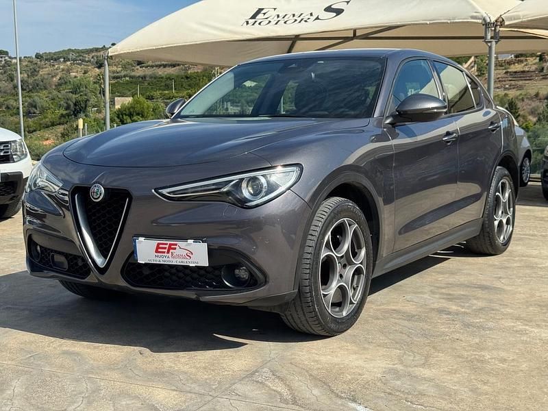 Usata Alfa Romeo Stelvio Executive 190 CV (139 kW) 2019 Grigio SUV