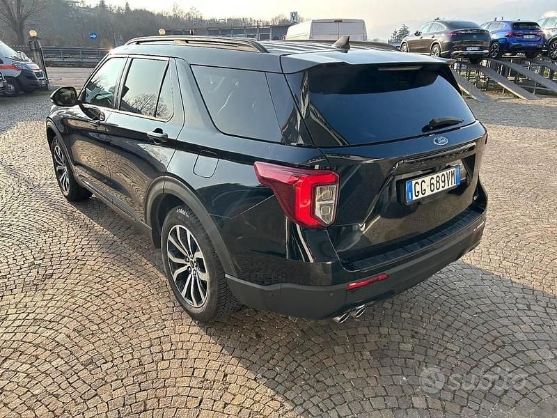 Usata Ford Explorer Platinum 457 CV (336 kW) 2022 Nero metallizzato SUV