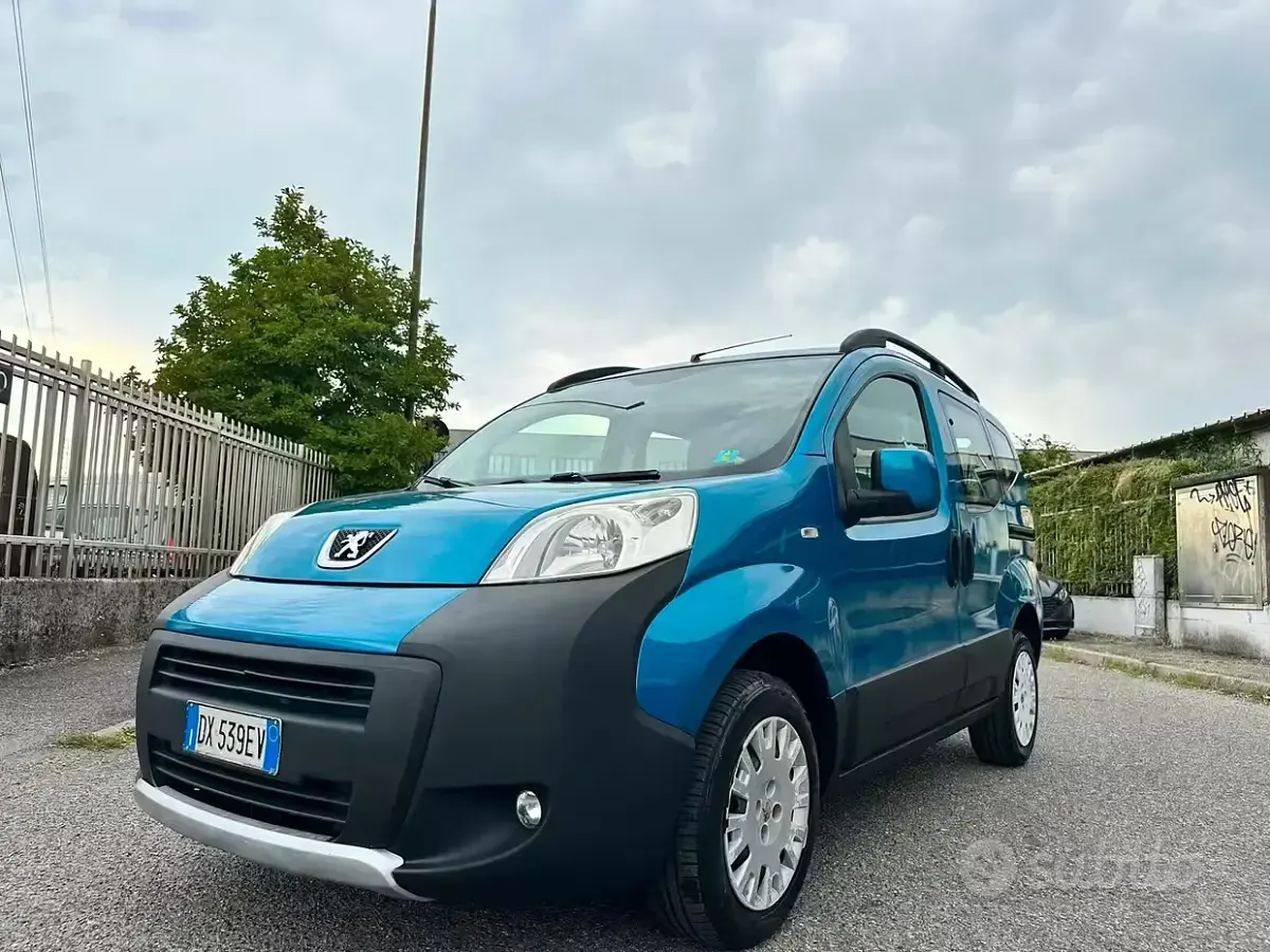 Usata Peugeot Bipper Outdoor 73 CV (53 kW) 2009 Monovolume