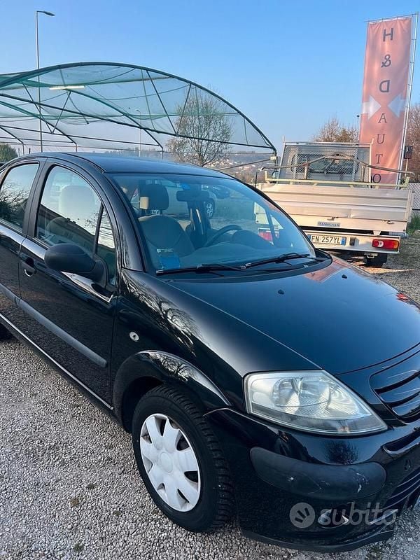 Usata Citroën C3 Elegance 60 CV (44 kW) 2006 Nero Berlina