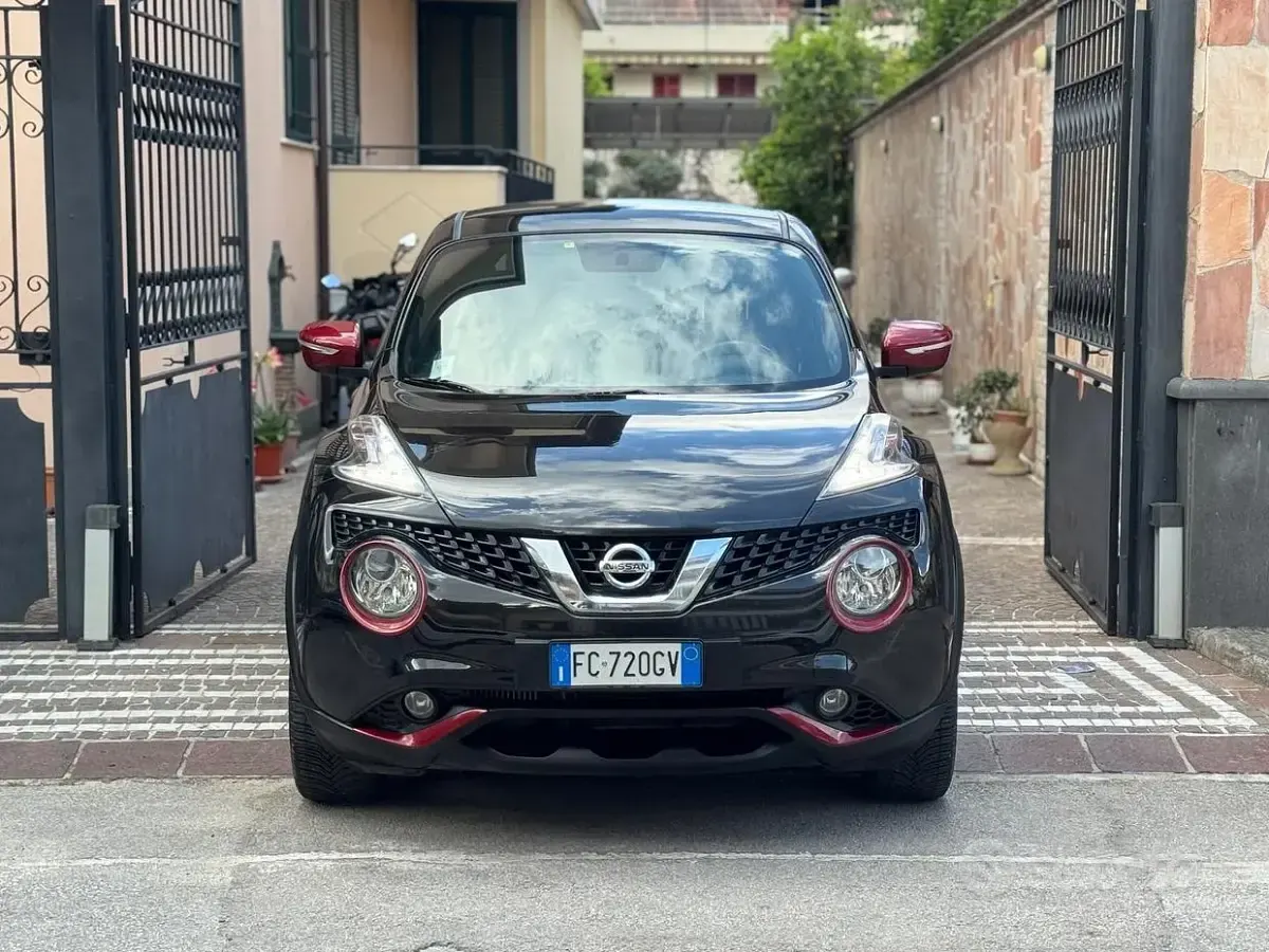 Usata Nissan Juke Tekna 116 CV (85 kW) 2016 Nero SUV