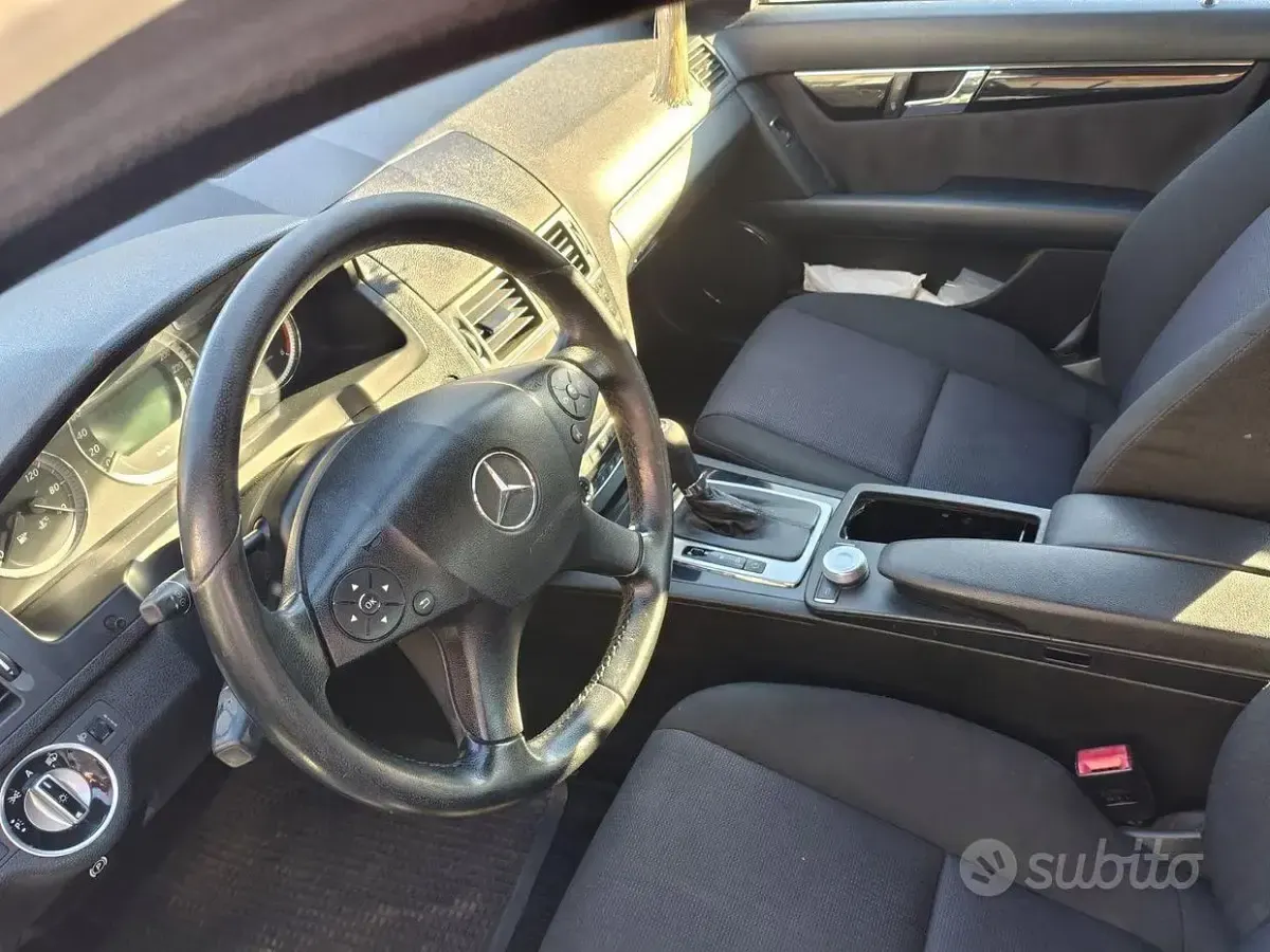 Usata Mercedes C220 136 CV (100 kW) 2011 Berlina