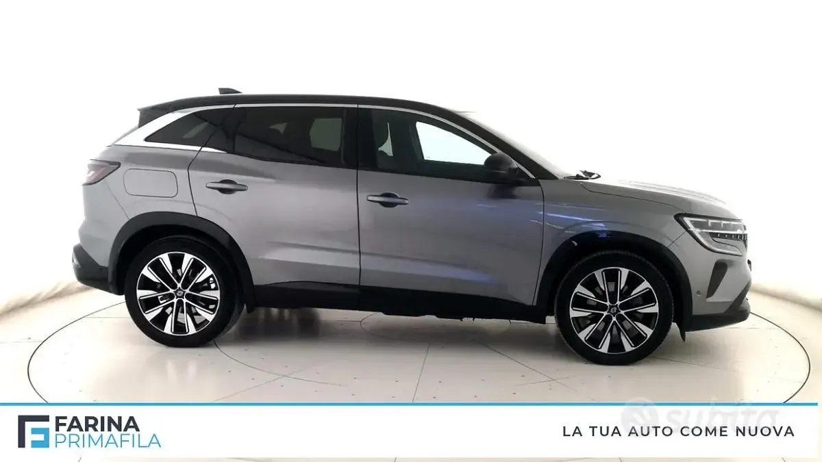 Usata Renault Austral Techno 131 CV (96 kW) 2023 Grigio scisto tetto nero SUV