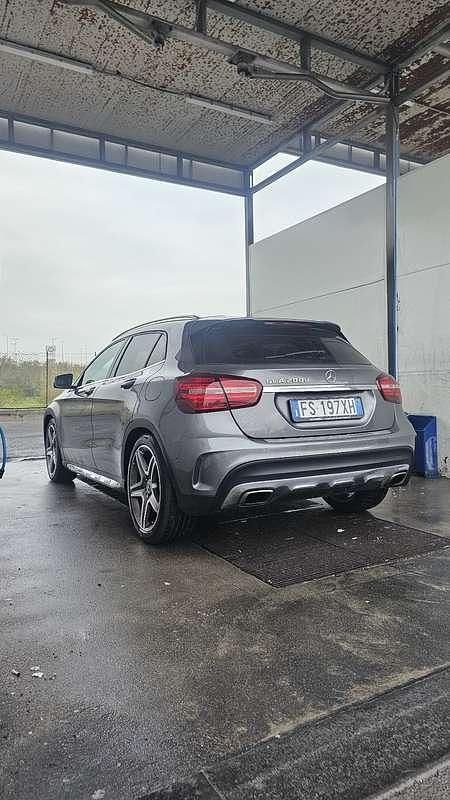 Usata Mercedes GLA200 Premium 136 CV (100 kW) 2018 SUV