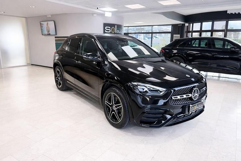 Usata Mercedes GLA200 AMG Line Premium 150 CV (110 kW) 2025 191  nero cosmo SUV