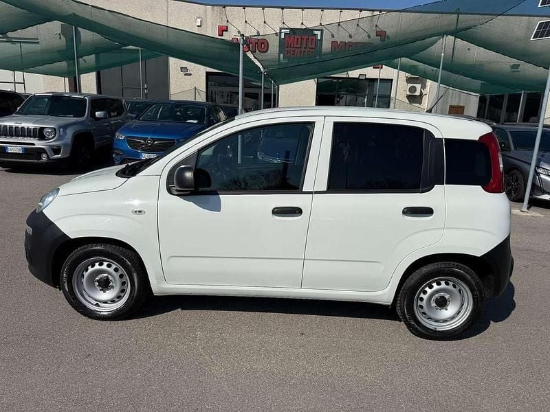 Usata Fiat Panda Pop 71 CV (52 kW) 2022 Bianco Utilitaria