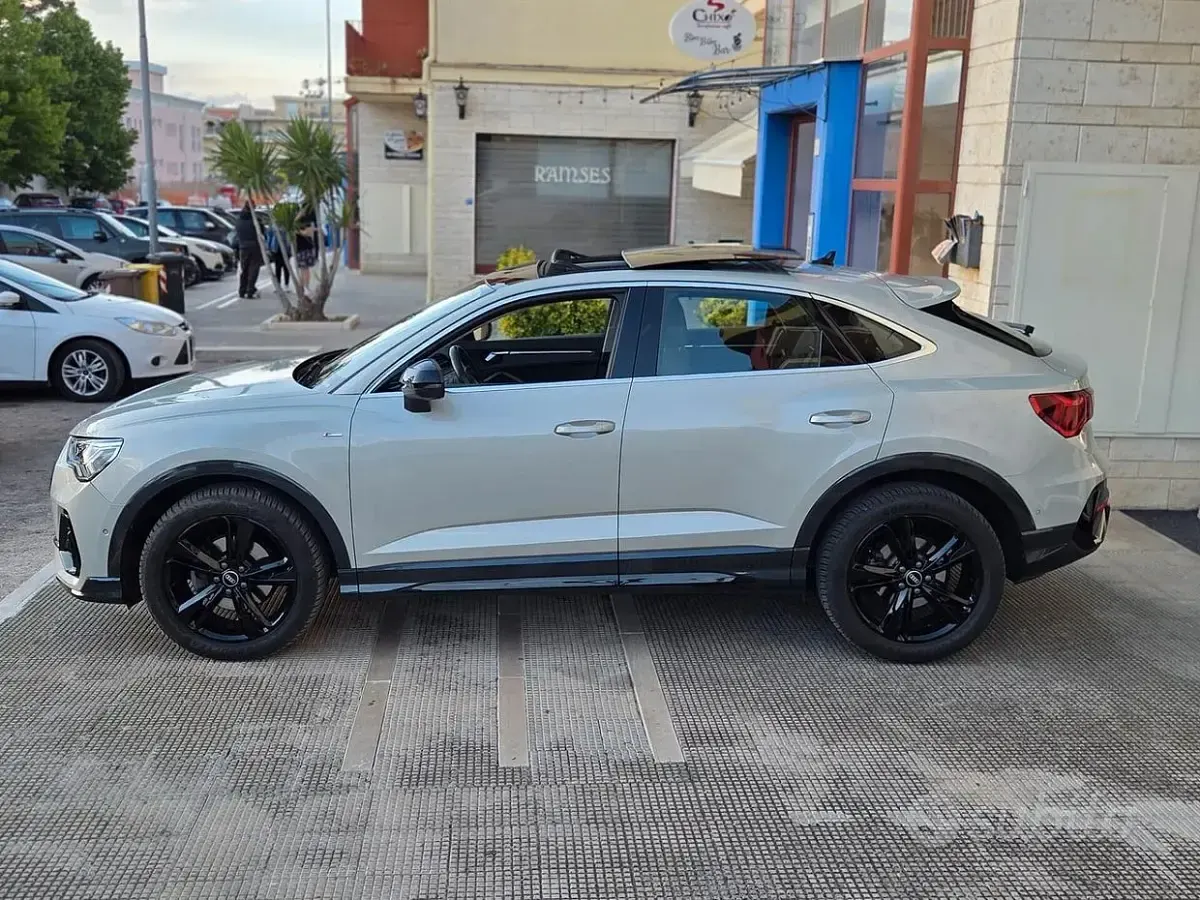 Usata Audi Q3 150 CV (110 kW) 2022 Grigio SUV